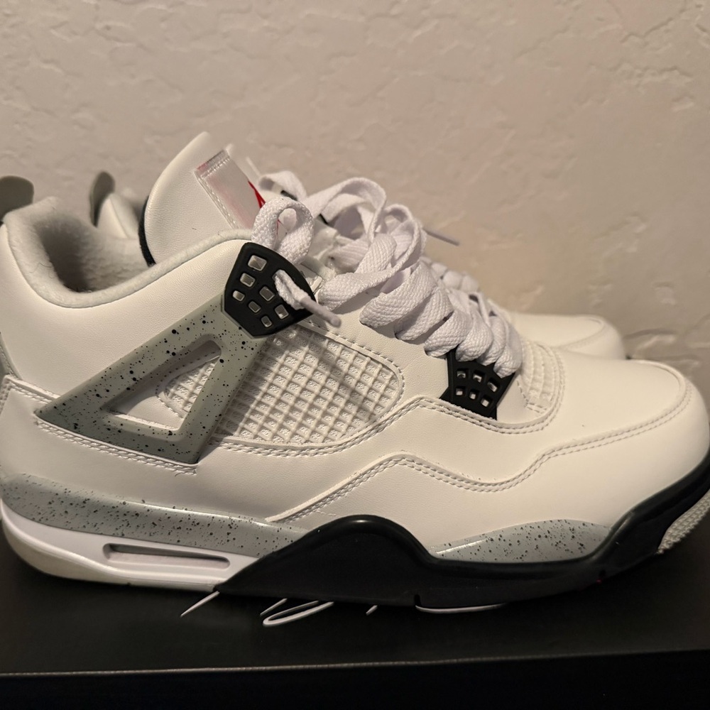 Air Jordan 4 Retro White Cement